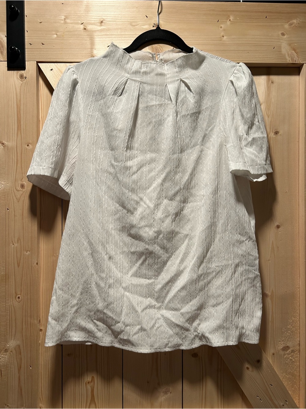 SHEIN White Short-Sleeve Pleated Neck Blouse